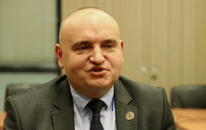 Shoqërimi me të dënuarin – Prokurorit Armend Hamiti i shqiptohet vërejtje publike me shkrim