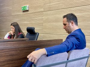 Mbahet seanca e shqyrtimit gjyqësor ndaj Kryeparlamentarit Glauk Konjufca
