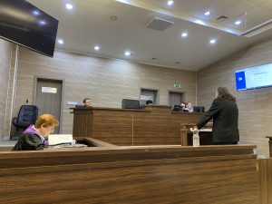 Fillon rishtazi shqyrtimi gjyqësor në rastin ndaj zyrtarit policor të akuzuar për keqpërdorim të detyrës zyrtare
